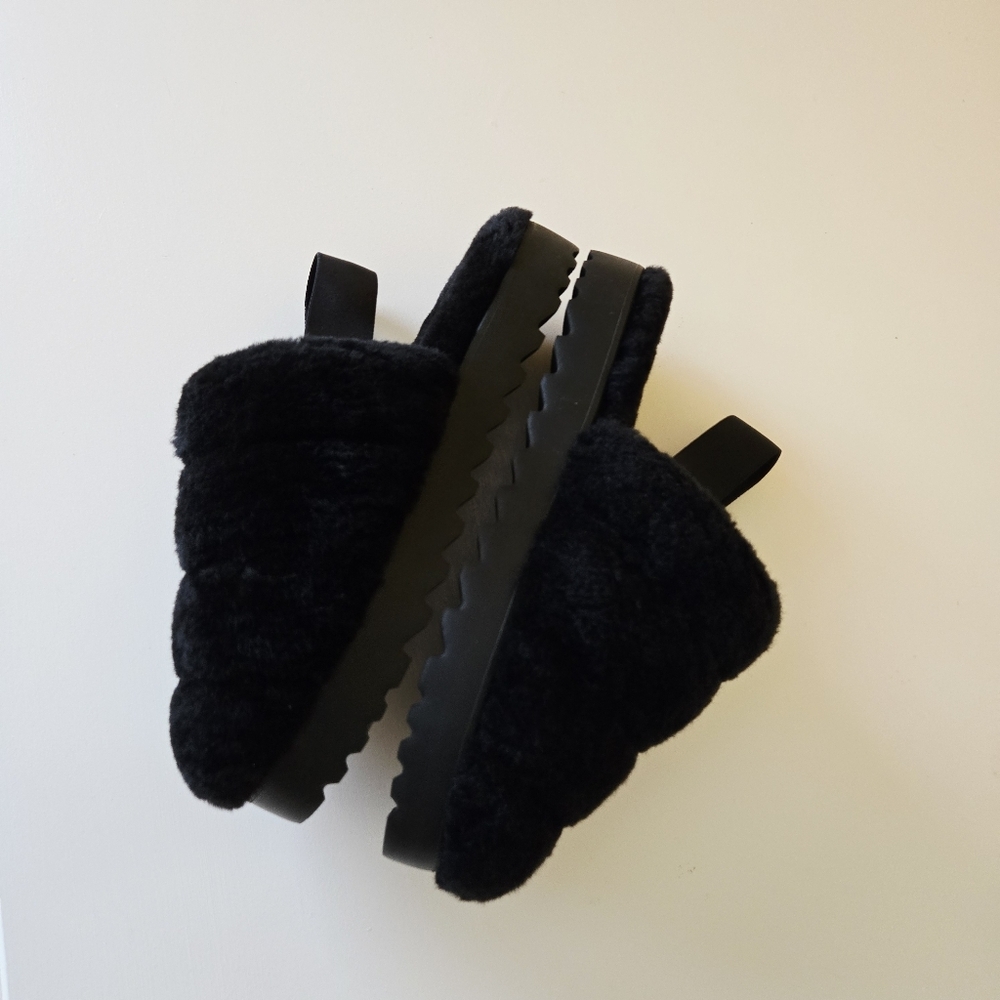 UGG SUPER FLUFF BLACK SLIDE SHEEPSKIN CLOSED TOE MULE SLIPPERS SIZE US 10 WOMEN - Picture 6 of 16